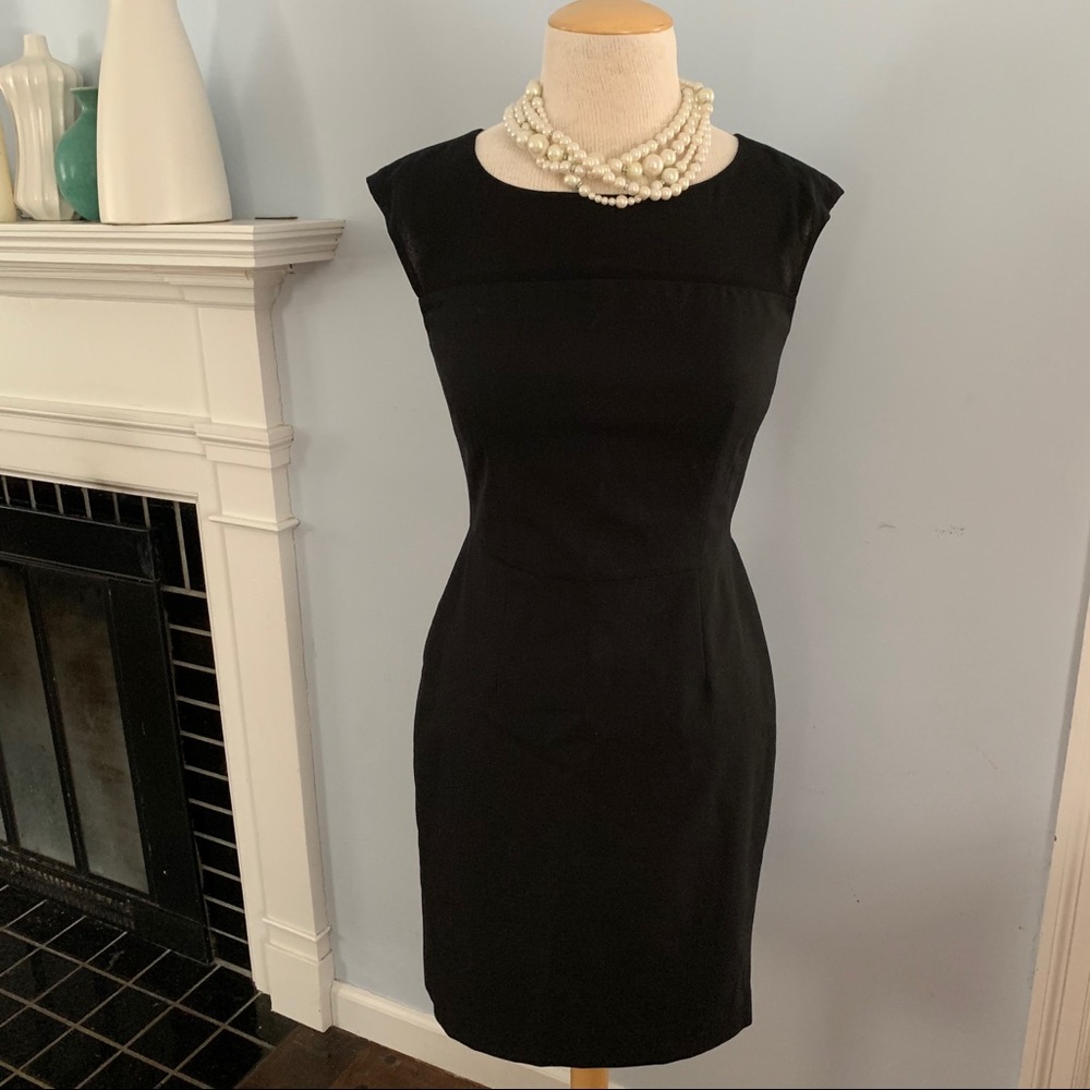 Banana Republic LBD pieced sheath dress silk wool - Picture 2 of 7
